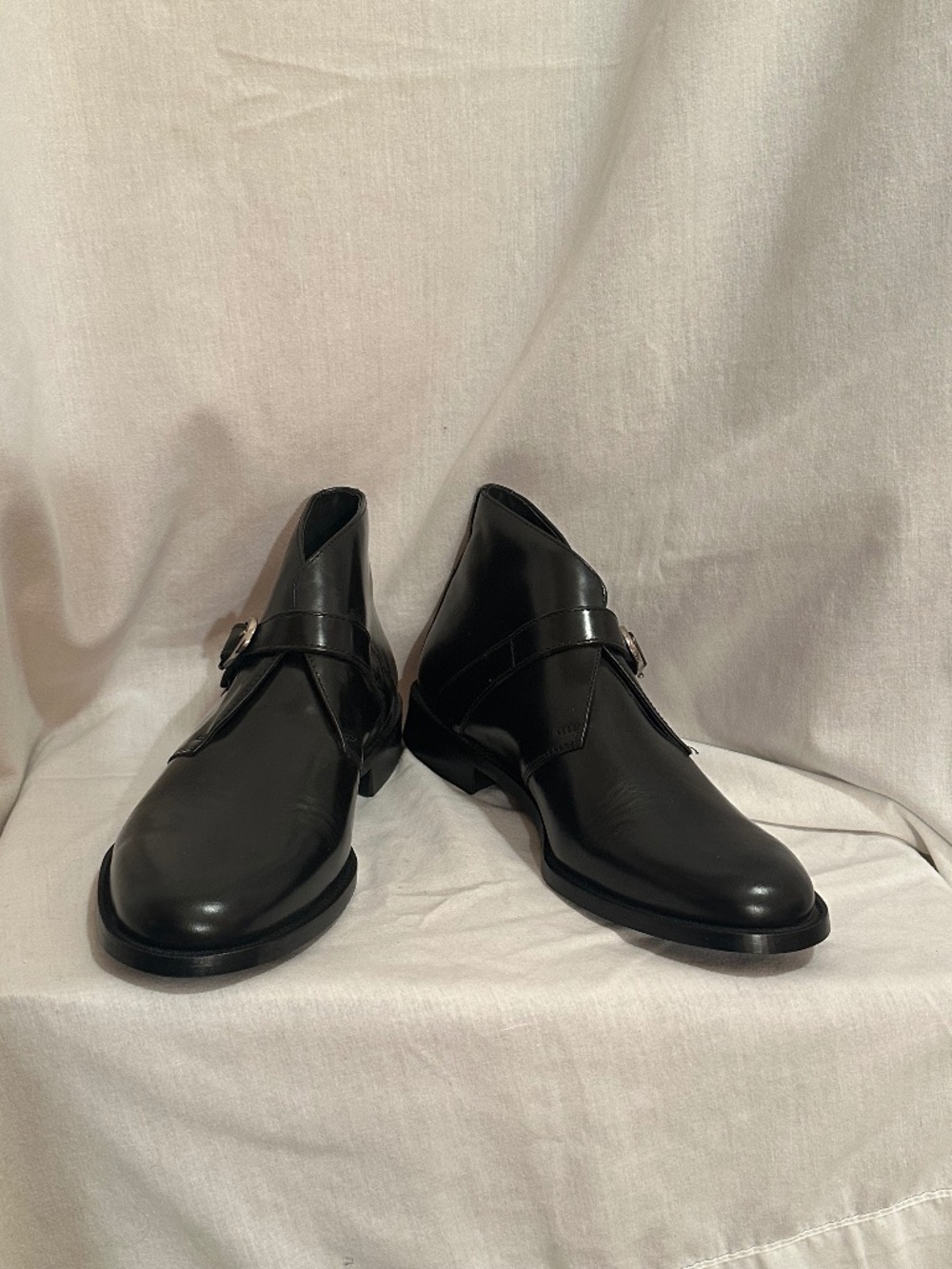 Diplomat, 11, black single strap boots
